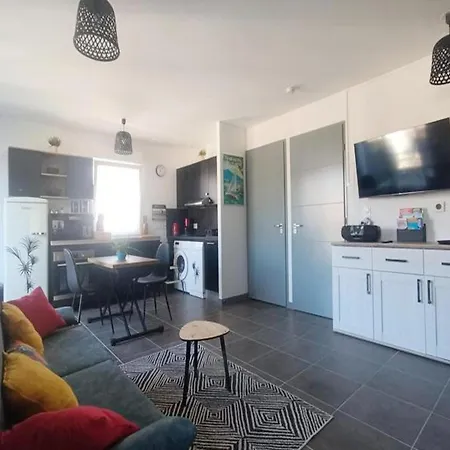 Studio For 2 People *