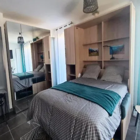 Studio For 2 People Apartment